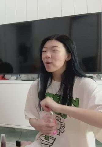 Asian Boobs Tease clip