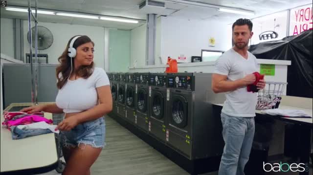 Babes - Ella Knox - Dirty Laundry