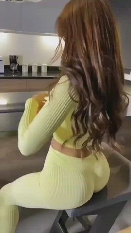 ass big ass booty brunette gym huge tits latina clip
