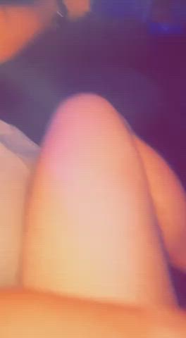 Love when she’s blowing clouds and sucking my cock at the same time, sexy af💨👅