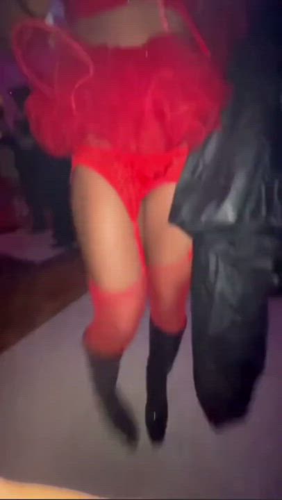 Big Ass Celebrity Twerking clip