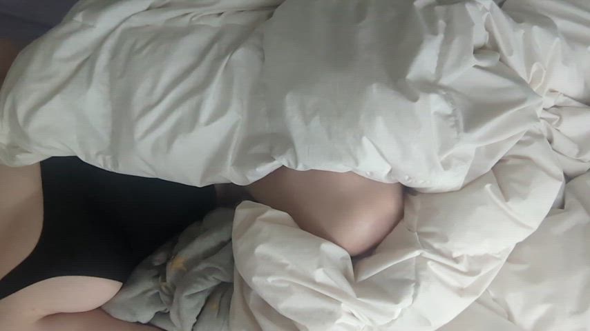 amateur big ass sleeping clip