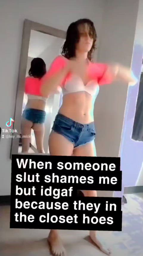 dontslutshame funny onlyfans sfw whore exposed-in-public on-all-fours plugged tik-tok