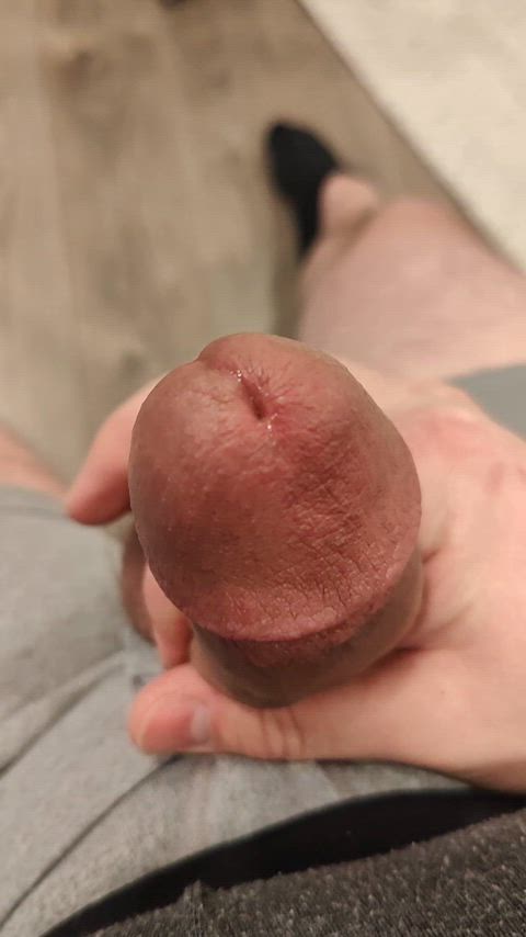 bear cum jerk off male masturbation masturbating precum clip