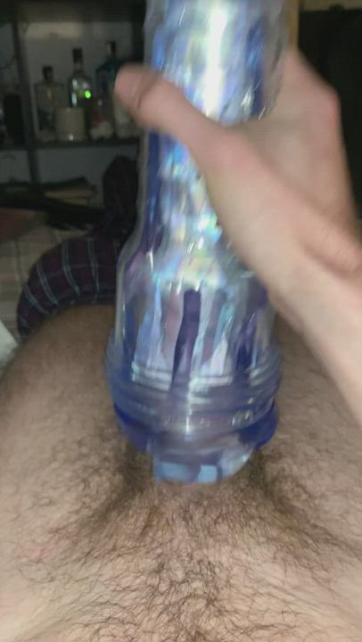 I fucikng love blowjobs Juat listen to my dick go and cum at the end [23M]