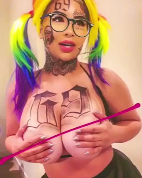 Tekashi 6ix9ine has gotten better looking (Alexandra Uchi)