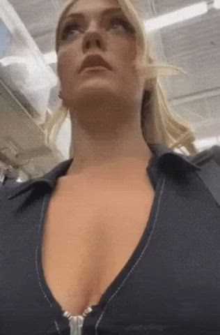 19 years old blonde exposed kinky public tits clip