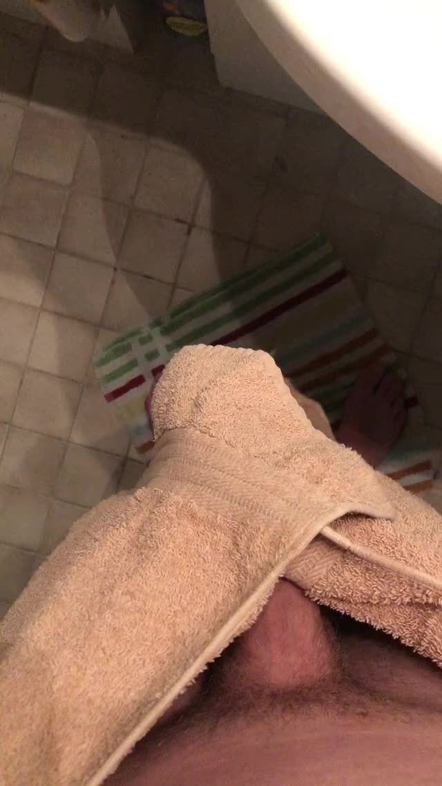 Anyone in for a freshly showered 19 y/o uncut cock?