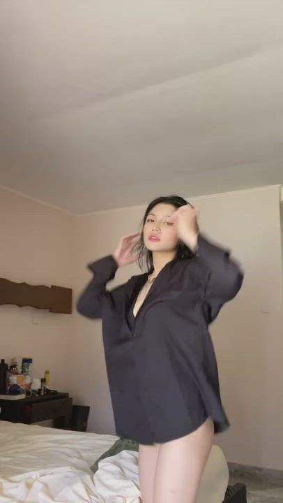 Asian Dancing TikTok clip