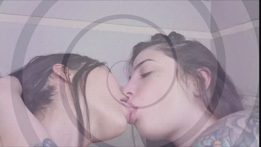 close up hypnosis kissing lesbians tongue fetish clip