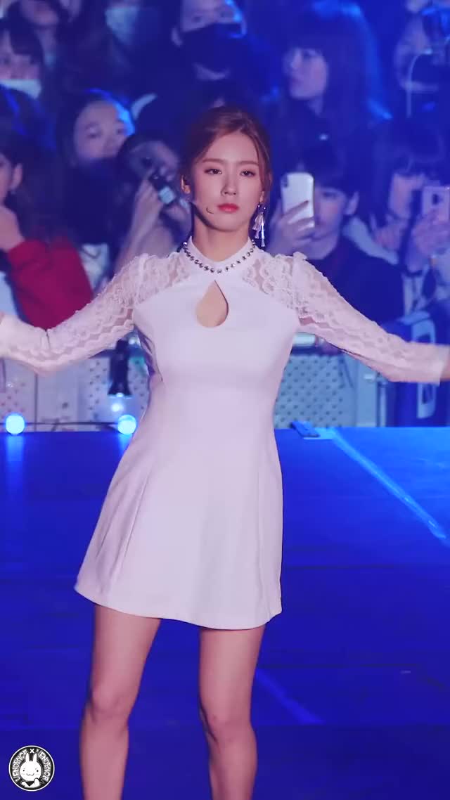 (G)I-DLE - Miyeon 181128 yt-cGYLHz041Yw-01