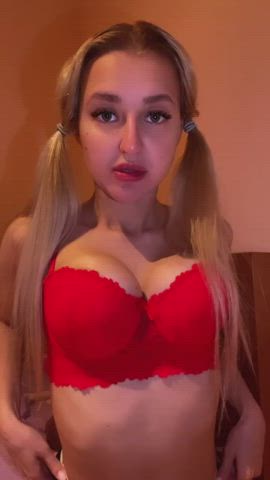 just the cutest ukrainian girl shaking her boobs.. my ex boyfriend said they were