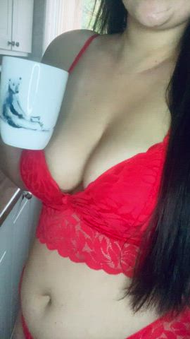 A hot morning, and I'm hotter than this coffee. Right? 😉