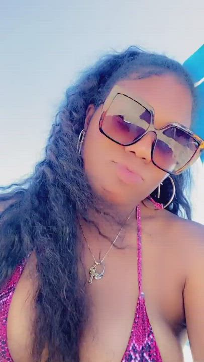 Beach Big Tits Bikini Boobs Ebony Glasses Tattoo Thick clip