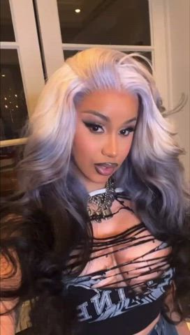 Cardi B Nipslip