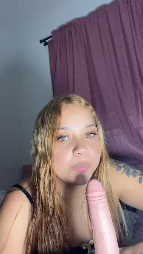 amateur dildo homemade nsfw onlyfans solo sucking tiktok clip