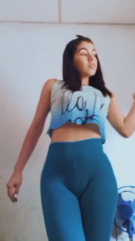 latina teen tiktok clip