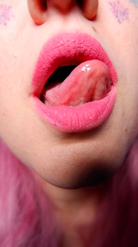 domme femdom fetish lips lipstick lipstick fetish saliva spit tongue tongue fetish