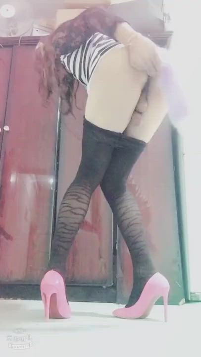 Hands Free Sissy clip