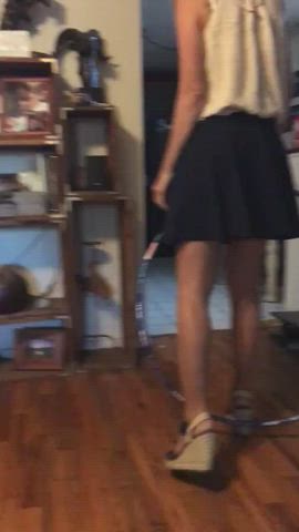 MILF Upskirt Wife clip