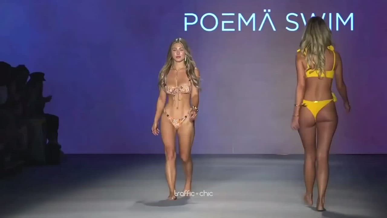 Ass Bikini Boobs Booty Bouncing Tits Brunette Fitness Model clip