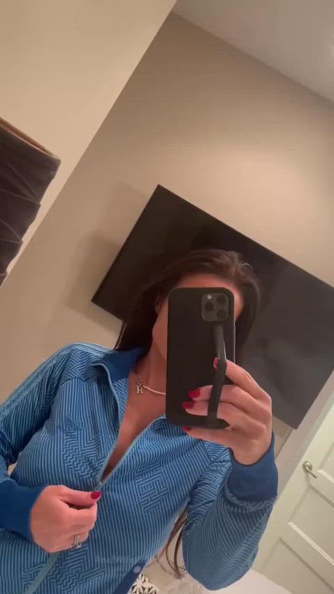 big nipples mirror selfie clip