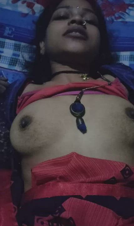 Barely Legal 18yoPettite Indian Gf fucked in her bed !!