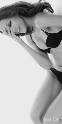 Armpits Bikini Body Cleavage Lingerie MILF Seduction Zoe Saldana clip