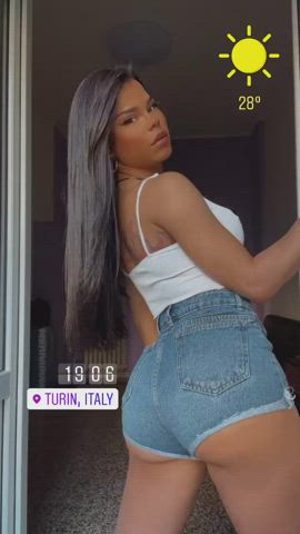 body brazilian brunette bubble butt goddess jeans sensual tease trans clip