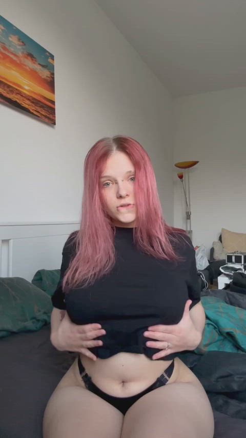 babe big tits boobs cute natural onlyfans teen tits pink hair just-boobs clip