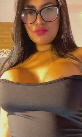 amateur big ass big tits brunette dress hotwife latina milf sensual clip