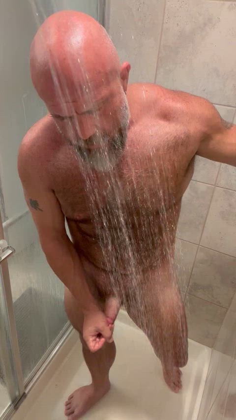 bear beard jerk off muscles shower onlyfans-creators solo-males clip