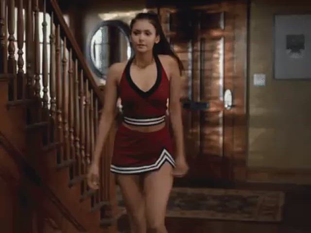 Nina Dobrev