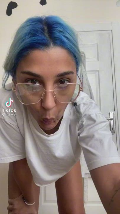 Nipslip Tanned TikTok clip