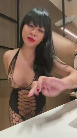 Asian Solo Trans clip