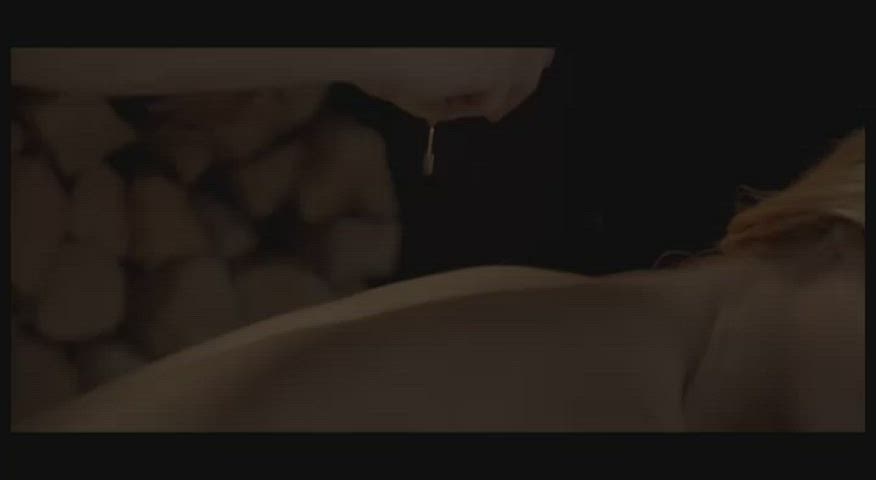 One of my favorite porn scenes. Crissy Fox &amp; Bradley - Hot Winter Fox