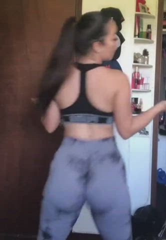 Big Ass Jiggling Latina Slow Motion Twerking clip