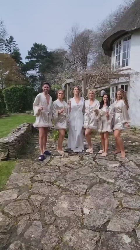 ass bride outdoor public tiktok trashy trashy boners wedding r/caughtpublic clip