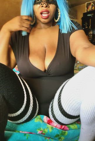 areolas bbw big tits ebony lips lipstick mask thighs clip