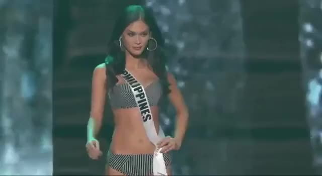 Pia Wurtzbach Swimsuit Perf at Miss Universe Pre-2015