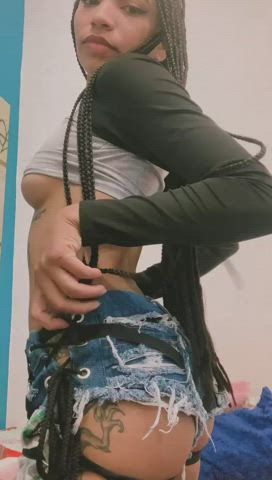 ass camgirl dancing ebony latina skinny small tits tattoo teen clip