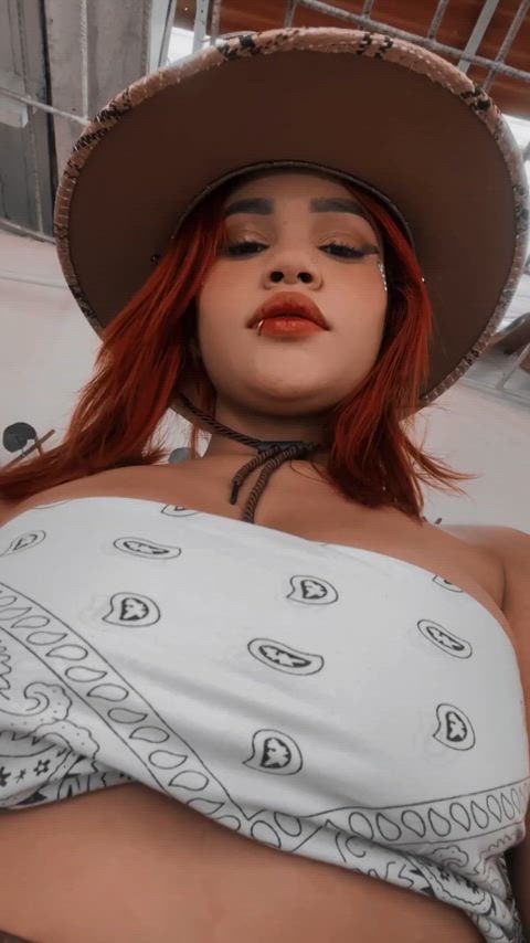 amateur ass big tits bongacams camsoda cosplay latina clip