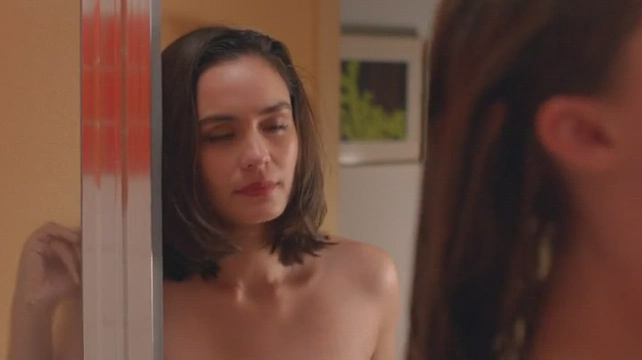 Lesbian Naked Shower clip