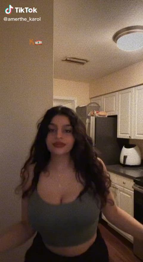 arab big tits huge tits lebanese muslim natural tits pawg teen thick tiktok clip