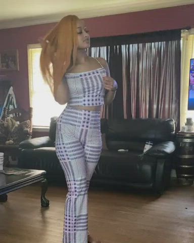 blonde caught clothed twerking clip