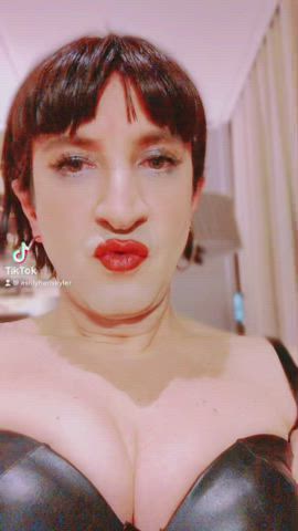 crossdressing lips lipstick fetish tiktok tits trans clip