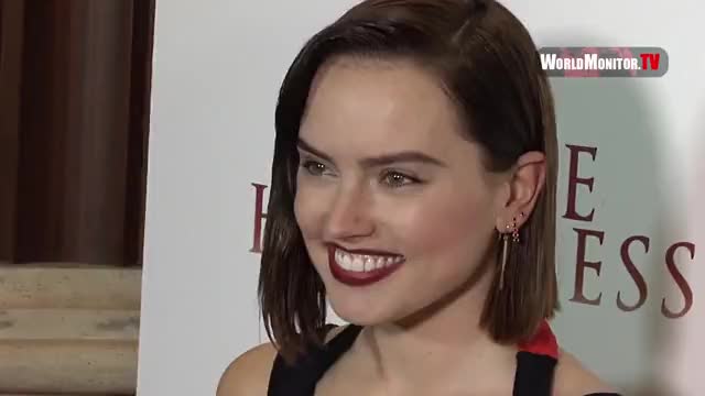 Daisy Ridley - (10.18.16) 'The Eagle Huntress' Los Angeles premiere