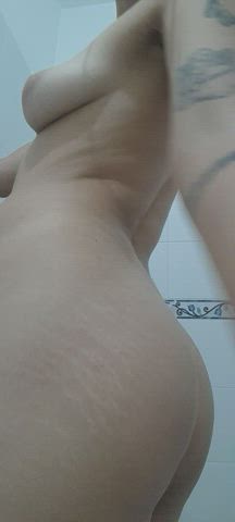 bongacams camsoda chaturbate masturbating model naked shower webcam clip