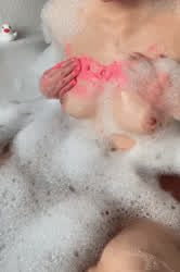 Amateur Bath Naked clip