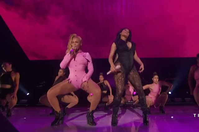 Nicki Minaj, Beyoncé & Jay-Z [TIDAL X. 10 20 Benefit Concert] (TIDAL-1080p-DETOX)-HDMania